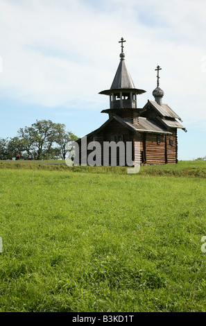 L'arcangelo Michele Cappella dal villaggio di Lelikozero nel Kizhi museo a cielo aperto sul Lago Onega in Carelia, Russia Foto Stock