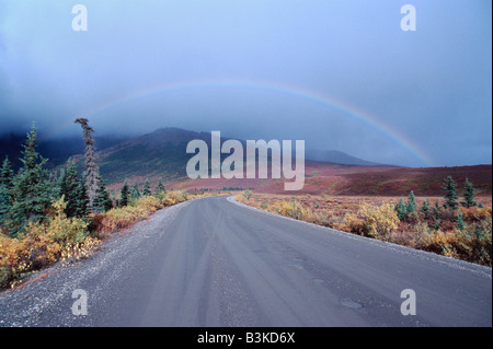 Autostrada Denali con rainbow Alaska USA Foto Stock