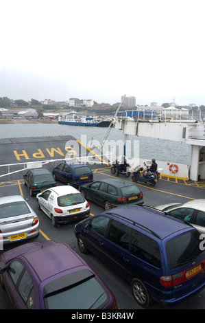Car ferry between Torpoint and Plymouth Devon and Cornwall border England Great Britain Europe Foto Stock