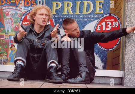 TRAINSPOTTING 1996 Polygram film con Ewen Bremner a destra come Spud Foto Stock