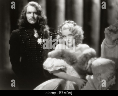 L'Imperatrice Scarlatta 1934 Paramount film con Greta Garbo e John Lodge Foto Stock