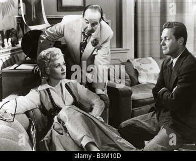 Nato ieri 1950 Columbia film con da sinistra Judy Holliday, Broderick Crawford e William Holden Foto Stock