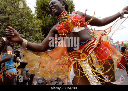 Gli artisti interpreti o esecutori al carnevale di Notting Hill 2008 Foto Stock