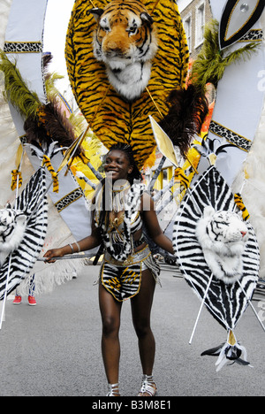 Gli artisti interpreti o esecutori al carnevale di Notting Hill 2008 Foto Stock