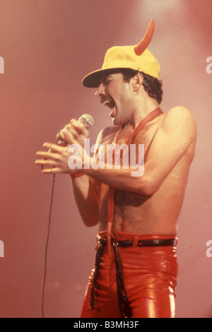 La regina del Regno Unito gruppo rock con Freddie Mercury Foto Stock