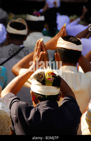 Cerimonia di cremazione /rituale finale, kusamba spiaggia , bali , Repubblica di Indonesia Foto Stock