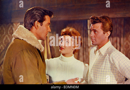 CAMPBELL'S UNITO 1957 Rank film con Dirk Bogarde a destra, Barbara Murray e Stewart Granger Foto Stock