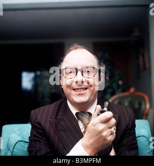 Eric Morecambe comico mirrorpix Foto Stock