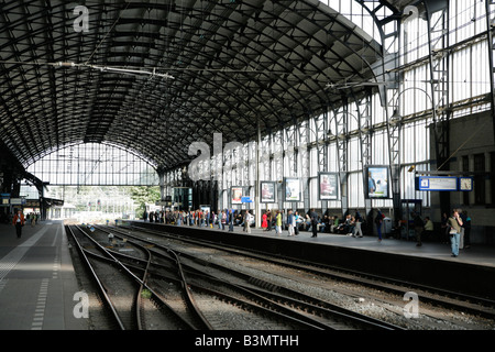 Stazione ferroviaria di Haarlem, Paesi Bassi, Olanda Foto Stock