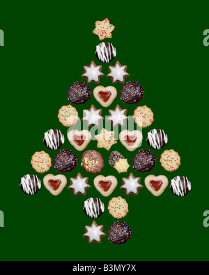 Biscotti di Natale a forma di albero di Natale, vista in elevazione Foto Stock
