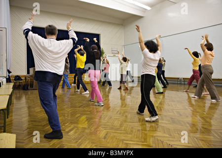 Esercizi yoga di Riga, Lettonia Foto Stock