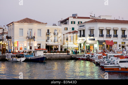 Barche nel porto nuovo, Spetses, Grecia Foto Stock