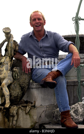 Attore australiano Paul Hogan Luglio 2001 a Londra per promuovere il film Crocodile Dundee in LA Foto Stock