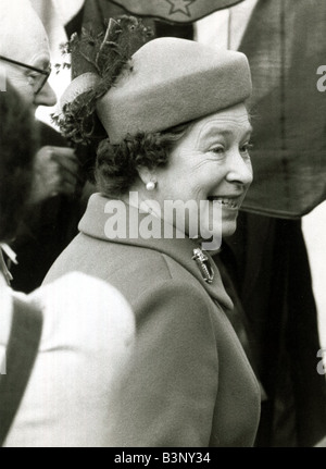 La regina Elisabetta II che frequentano il Commonwealth giorno di servizio presso Westminster Abbey guardando pippo sciocco Marzo 1985 Foto Stock