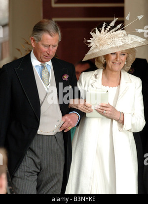 Il matrimonio di S.A.R. il Principe Carlo e Camilla Parker Bowles a Windsor Guildhall il 9 aprile 2005 Foto lasciando Windsor Foto Stock