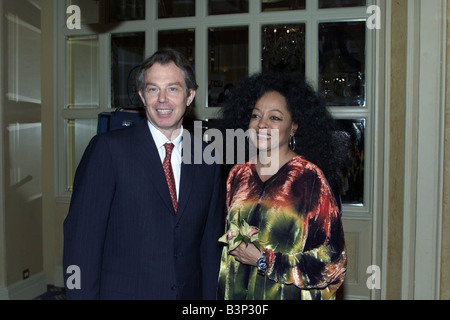 Tony Blair e Diana Ross a specchio Pride of Britain Awards 2000 all'Hilton hotel Foto Stock