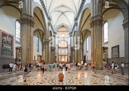 Interno della Basilica di Santa Maria del Fiore (il Duomo), Firenze, Toscana, Italia Foto Stock