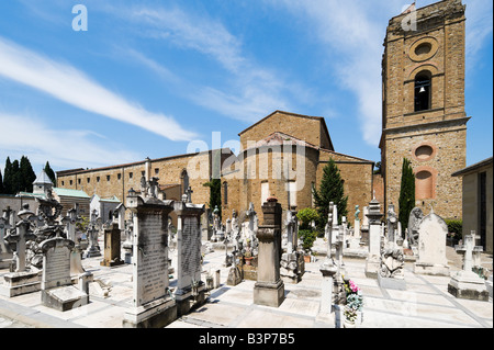 Cimetario delle porte del Santo e la chiesa di San Miniato al Monte, Firenze, Toscana, Italia Foto Stock