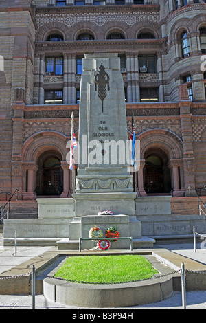 Monumento ai nostri gloriosi morti dedicata dal cittadino di Toronto a tutti quelli che sono morti in passato guerre Foto Stock