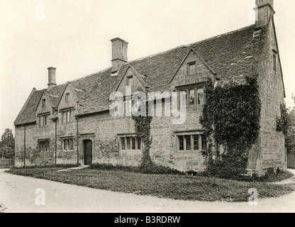 Una piastra collotipia intitolata " Un agriturismo a Willersey, Glos.' scansionati ad alta risoluzione da un libro pubblicato nel 1905. Foto Stock