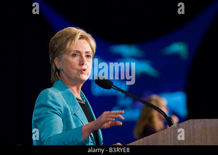 Hillary Clinton parla alla Convenzione europea Foto Stock