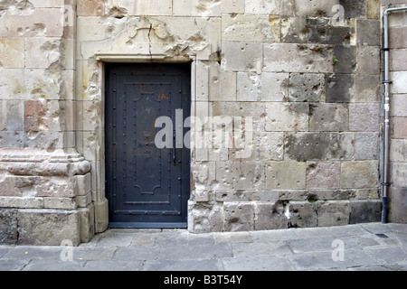 Fori di proiettile indovinello una parete nella vecchia Barcellona, Spagna. Come va la storia di Franco, ex dittatore di Spagna, eseguiti i nemici qui. Foto Stock