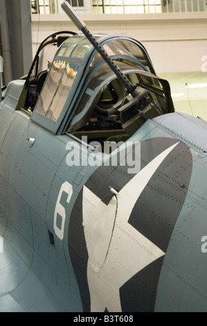 Un Douglas SBD-2 intrepida dive bomber,veterano di Pearl Harbor e Midway sul display statico presso la Naval Air Museum di Pensacola NAS Foto Stock