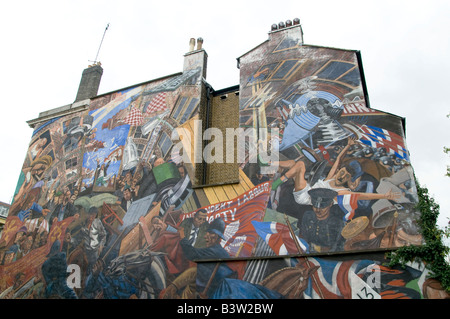 UK-murale in via cavo,Londra segna la battaglia tra Oswald Mosley Unione Britannica dei Fascisti e la comunità locale Foto Stock