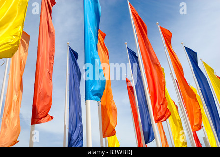 Bandiere al di fuori del Centro Culturale di Belem, Lisbona, Portogallo Foto Stock