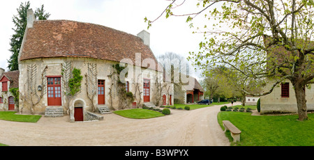 Panoramica di farm cottages a Chenonceau Chateau nella Valle della Loira in Francia Foto Stock