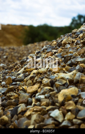 Una cava memorizza aggregato calcestruzzo di sabbia e scogli Foto Stock