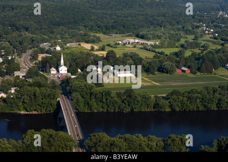 Il fiume Connecticut come visto da sud Sugarloaf Mountain a Deerfield, Massachusetts. Foto Stock