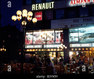 Geografia / viaggio, Germania, Baviera, Monaco di Baviera, distretti, Schwabing, Leopoldstrasse, Città 2000, centro commerciale / centro / centro, anni settanta, caffè marciapiede, Foto Stock