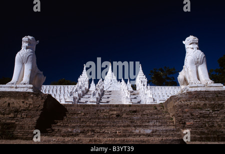 La Pagoda Settawya (completato nel 1811) in Mingun, vicino a Mandalay in Myanmar Foto Stock