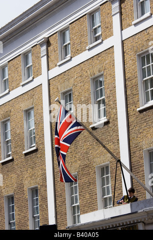 Unione battenti bandiera al di fuori di Londra Hotel Marylebone Londra GB Foto Stock