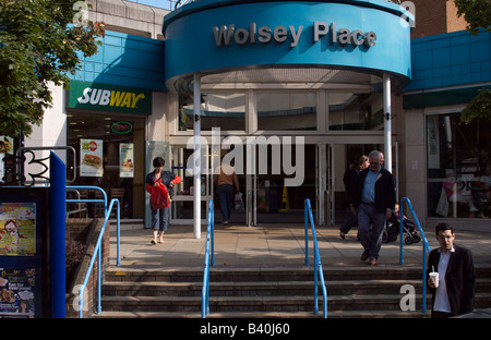 Regno Unito Inghilterra Surrey Woking Wolsey posto Foto Stock