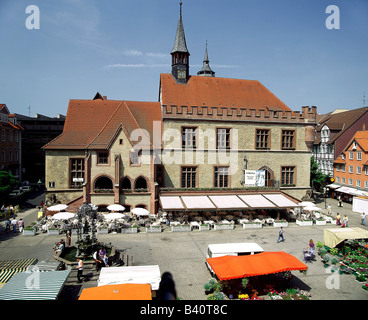 Geografia / viaggi, Germania, Bassa Sassonia, Goettingen, vecchio municipio Gaenselieselbrunnen, panoramica, café, Foto Stock