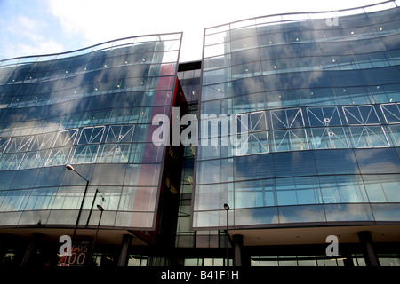 Dettaglio del re luogo Kings Cross London nuova home page del quotidiano Guardian e la nuova sala concerti Apertura Ottobre 2008 Foto Stock