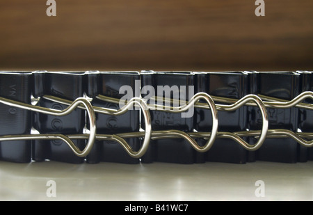 Acciaio clip legante Foto Stock