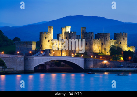 Conway castello di notte Conway Galles Foto Stock