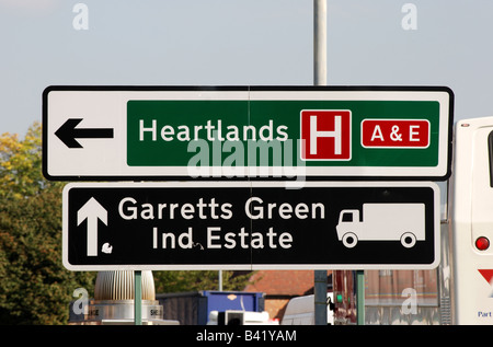 Heartlands Hospital road sign, Sheldon, Birmingham, West Midlands, England, Regno Unito Foto Stock