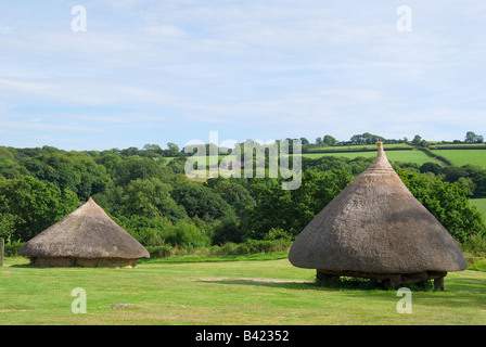 Roundhouses, Castell Henlly, Iron Age Fort, Meline, Nevern, Pembrokeshire, Wales, Regno Unito Foto Stock