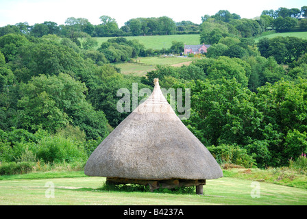 Roundhouses, Castell Henlly, Iron Age Fort, Meline, Nevern, Pembrokeshire, Wales, Regno Unito Foto Stock