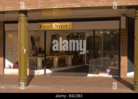 Russell & Bromley negozio di scarpe a Norwich, Norfolk, Regno Unito Foto Stock