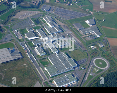 Vista aerea della fabbrica della famosa piccola macchina SMART a Hambach - regione della Lorena - Francia - Europa Foto Stock