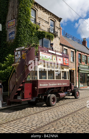 Open Top Double Decker Bus a Beamish Open Air Museum 1913 Città Foto Stock