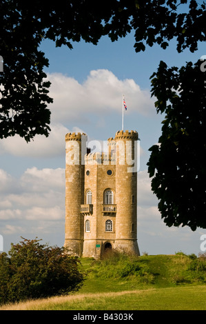 Gotico classico follia progettata da James Wyatt per il 6° Conte di Coventry costruito in pietra di Portland in 1799 Foto Stock