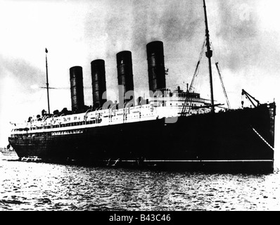 Eventi, Prima guerra mondiale / prima guerra mondiale, guerra navale, British Ocean Liner 'RMS Lusitania', lanciato 7.6.1906, affondato dal sommergibile tedesco 7.5.1915, vista, circa 1914, Foto Stock
