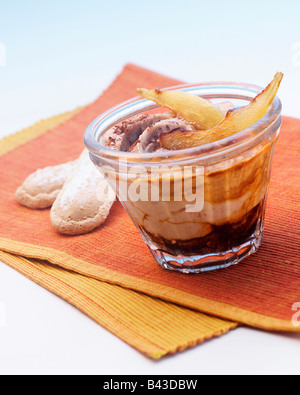 Pera e tiramisù di castagne Foto Stock