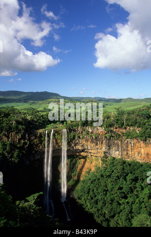 Cascata Chamaral quello più alto (90m) sull'isola di Mauritius Foto Stock